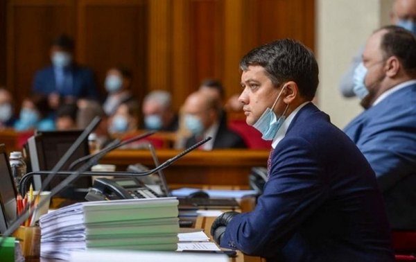 Разумков заявил о начале выхода экономики Украины из кризиса