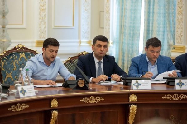 Гройсман: Если ситуация будет становиться все хуже и хуже, досрочные парламентские выборы неизбежны Гройсман: Если ситуация будет становиться все хуже и хуже, досрочные парламентские выборы неизбежны