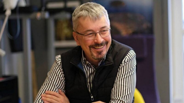 Министр культуры призвал украинцев не сидеть на выходных дома