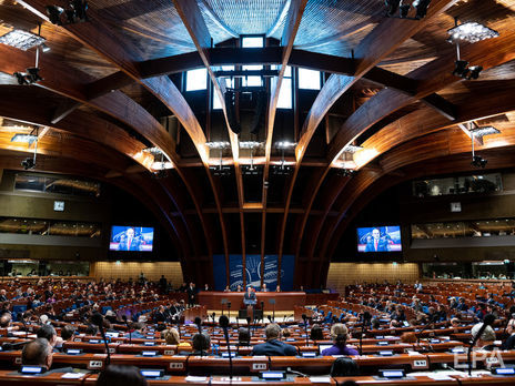 Украина обжаловала полномочия РФ в ПАСЕ, жесткий карантин закончился. Главное за день