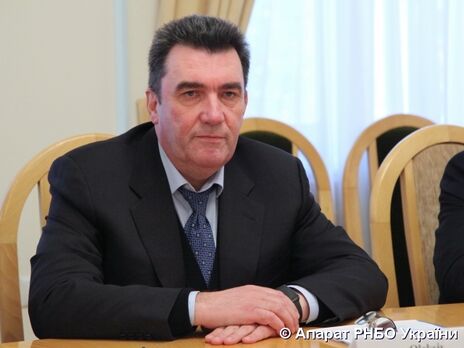 В Украине будут бороться с двойным гражданством у депутатов и чиновников &ndash; Данилов о решении СНБО