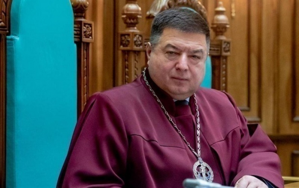 У Зеленского обратились к Тупицкому из-за судебного иска