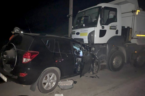 В Днепропетровской области произошло ДТП с участием грузовика: погибли 4 человека