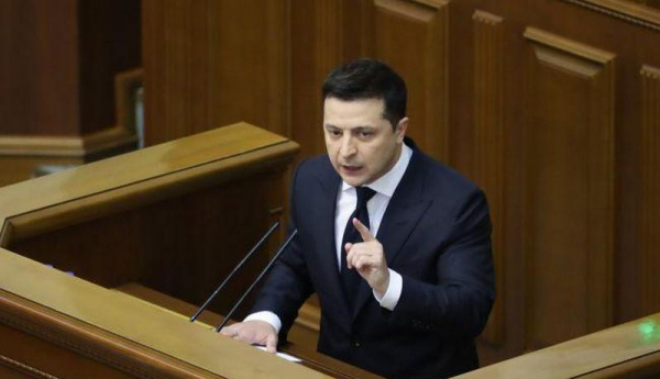 Зеленский с трибуны Верховной Рады дал украинцам ряд амбициозных обещаний