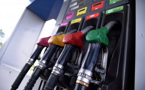 Эксперт объяснил, что будет с ценами на топливо после снижения налогов