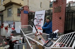 У Львові провели акцію "Російське консульство - пам'ятник мародерству" (ФОТО)