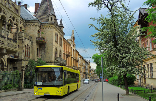 У Львові вирішили таки підняти вартість проїзду в автобусах