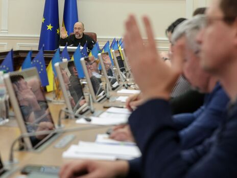 Кабмин назначил двух заместителей министра образования Украины Кабмин назначил двух заместителей министра образования Украины