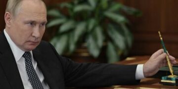 Политолог Давидюк: Путин сейчас приходит в Китай весь обмоченный, потому что мочился против ветра, и говорит: «Китай, помоги»