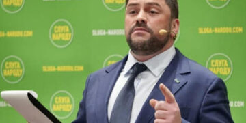 Трубицын из «Слуги народа», которого поймали на многомиллионной взятке, сбежал из Украины накануне суда – эксперт