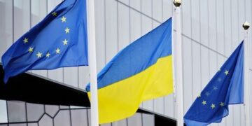 В Еврокомиссии назвали дату предоставления Украине промежуточной оценки по выполнению ею рекомендаций для вступления в ЕС