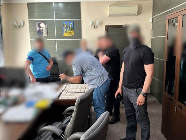 Затримали на хабарі