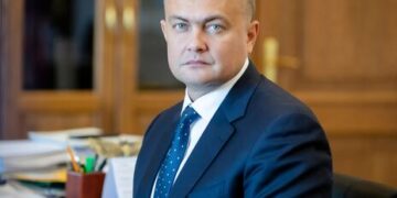 В Раду внесли постановление о лишении мандата нардепа Аристова, отдыхавшего на Мальдивах