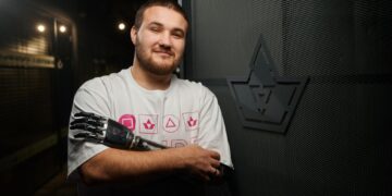 Акція «Кіберпанк 2023» FAVBET допомогла захиснику Бахмута отримати сучасний біонічний протез