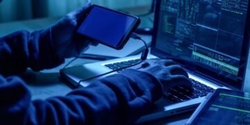 Киберволонтеры парализовали ключевые органы власти и финансовые учреждения россии