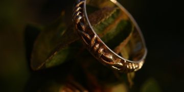 Как выбрать и купить обручальные кольца в Украине