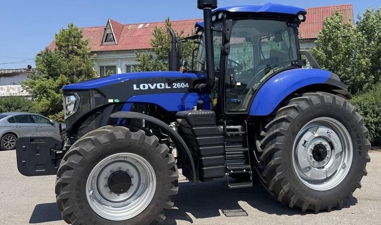 В Україні з’явився новий трактор LOVOL потужністю 260 к.с.