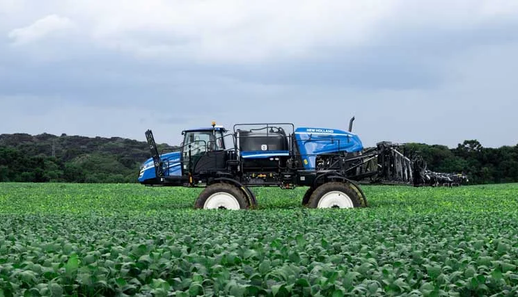 New Holland запускає нову лінійку самохідних обприскувачів Defensor