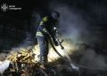 Рятувальники гасили пожежу після атаки «шахедів» на Ромни |  Новини