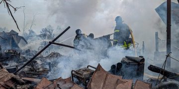 Окупанти атакували Ямпільщину: рятувальники гасили пожежі |  Новини