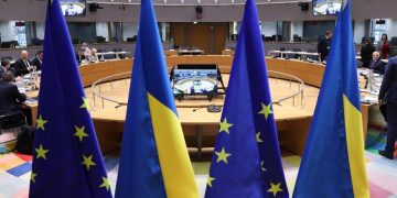 90 мільярдів доларів від Євросоюзу для України. А що Трамп і пУтін?