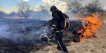 На Сумщині вогнеборці чотири рази ліквідовували загоряння на відкритих територіях |  Новини
