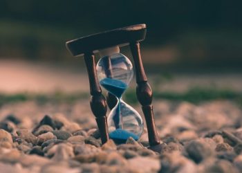 Сьогодення не існує. Чому людство ніколи не зможе жити «тут і зараз»