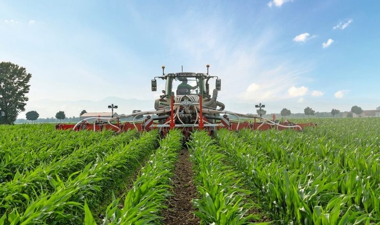 Pöttinger випустить оновлений культиватор Flexcare