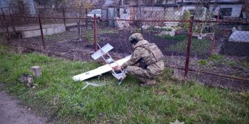 На Сумщині у приватному секторі впав безпілотник і не вибухнув |  Новини
