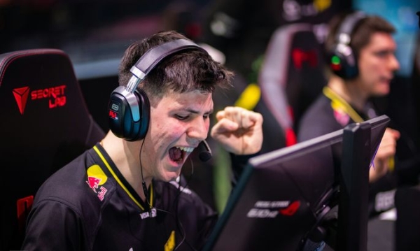 Домінація продовжується. NAVI вийшли у півфінал BLAST Rotterdam 2026