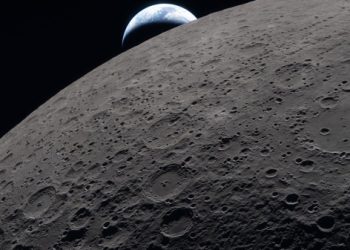 NASA опублікувала фотографії Землі, зроблені екіпажем Artemis II майже з Місяця