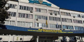 «Не бойові пілоти, а фахівці цивільного застосування»: як в ІФНТУНГ запровадили курс з дронів