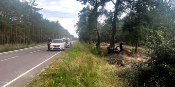 Неповнолітня дівчина сіла на мотоцикл та потрапила у ДТП: судитимуть власника двоколісного