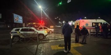 Поліцейські встановлюють обставини ДТП у Миколаєві за участі службового автомобіля, у якій травмувався малолітній пішохід » Миколаївський Оглядач