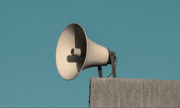 Понад 400 точок оповіщення: у Києві хвилину мовчання щодня оголошуватимуть через гучномовці