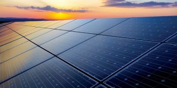 От чего зависит стоимость сетевых солнечных электростанций