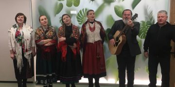 У Рівному для поранених військових провели різдвяну творчу майстерку